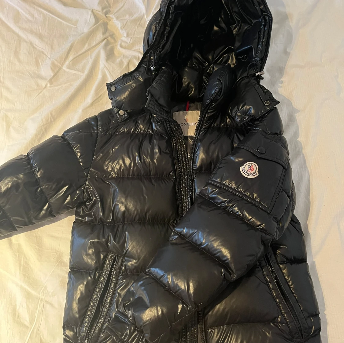 Svart dunjacka från Moncler
