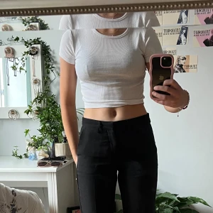 Baby Tee från HM - Vit baby tee från HM