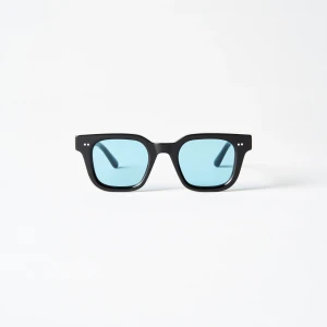 CHIMI  - Chimi 04 Lab Black Blue LIMITED EDITION 💙 Sprillans nya, inte använda. Kommer i orginalförpackning.