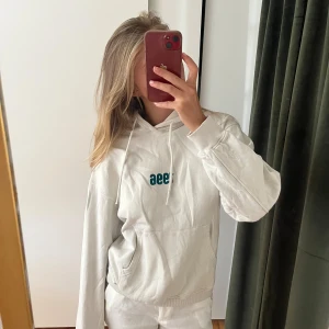 Hopdie tryck - Köpte den för ungefär två år sen och har tyvärr inte använts så mycket, den är i bra skick!