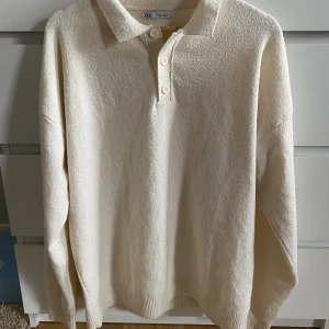 Zara Stickad tröja med struktur  - Väldigt bra skick 