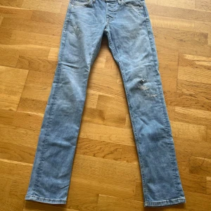 Herr jeans från Jack & Jones 28/32 - Stl 28/32 slim från Jack & Jones. 
