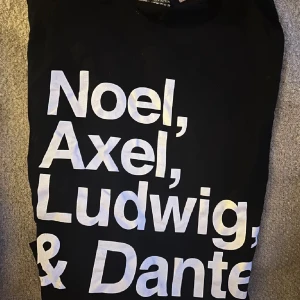 hov1 tröja  - super fin hov1 tröja, inga defekter💕