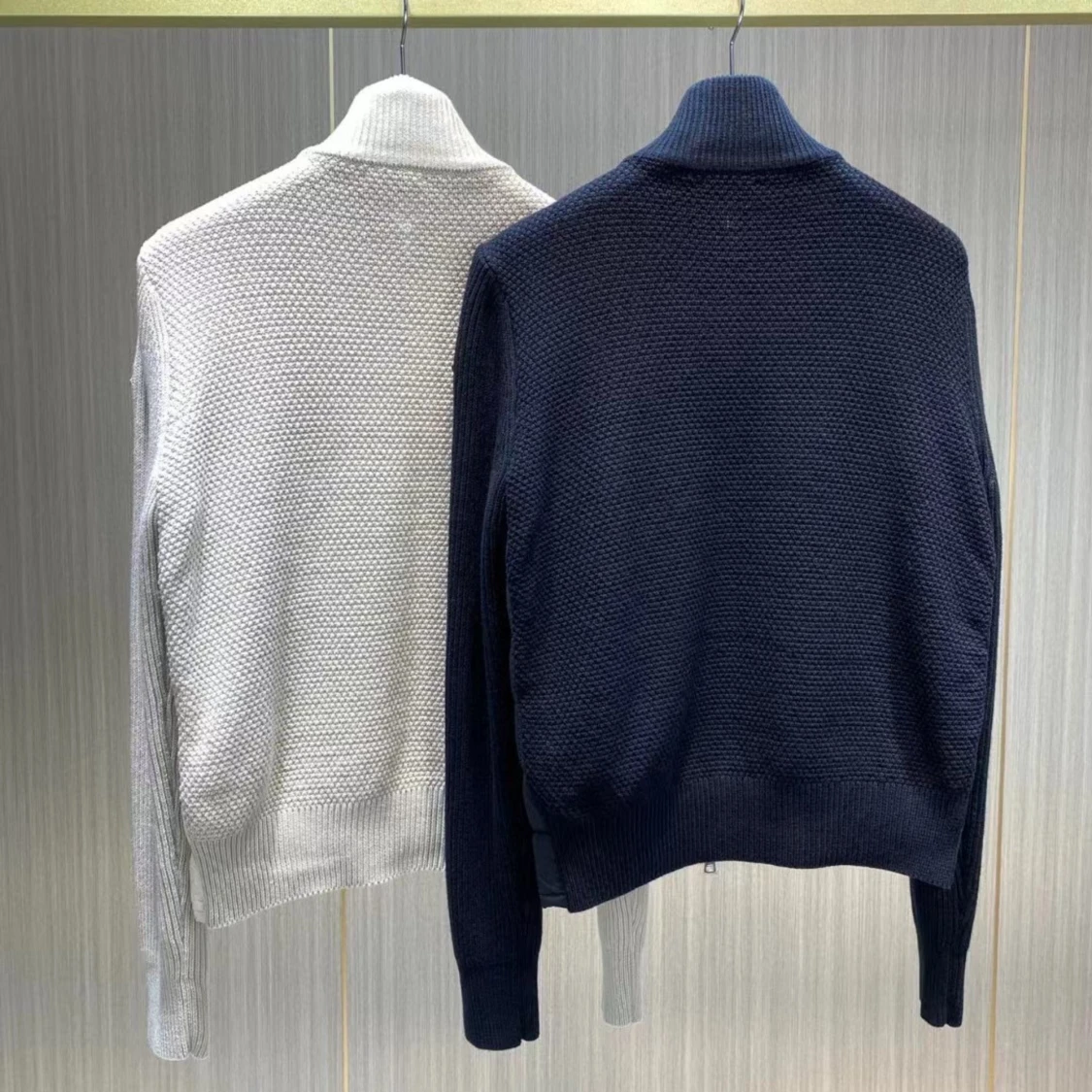 Moncler cardigan med dragkedja framtill - 92