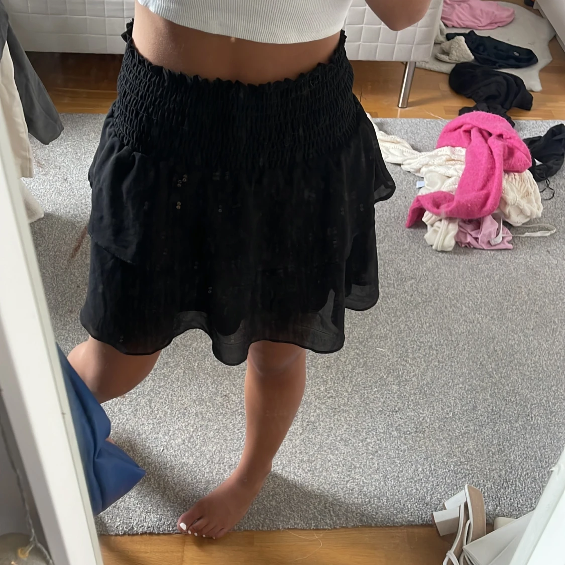 Svart volangkjol - 91