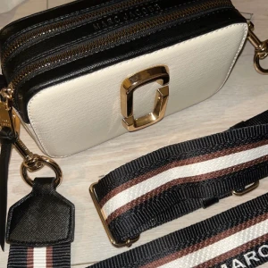Marc jacobs väska - Marc ja