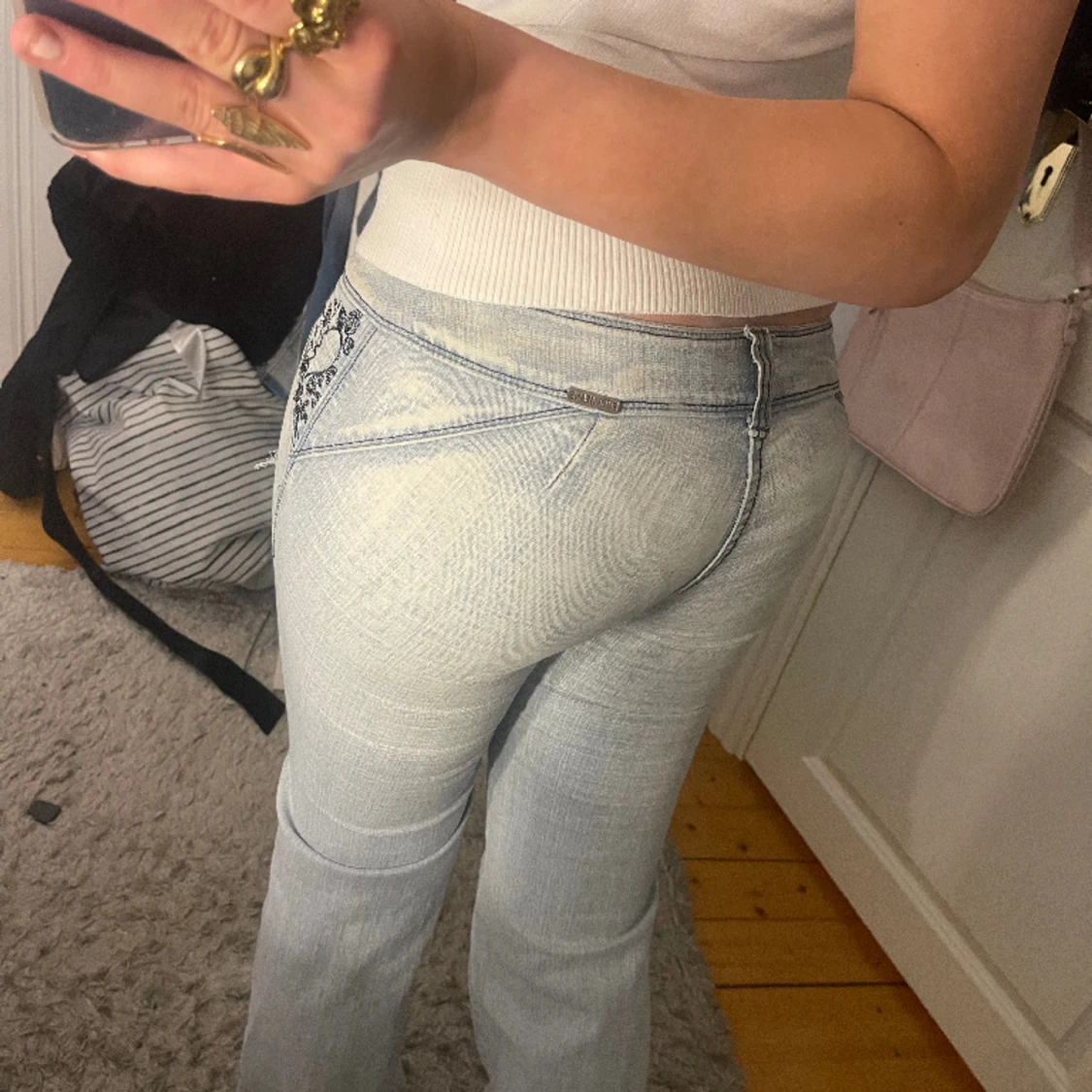 Ljusblåa bootcut jeans  - 90