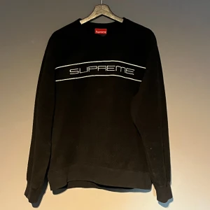 Supreme Polartec Sweatshirt - Sweatshirt i fleece. Från fw19 köpt i london.