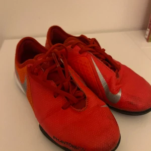 Träning skor - Använda träning skor, men ser ut som nya.