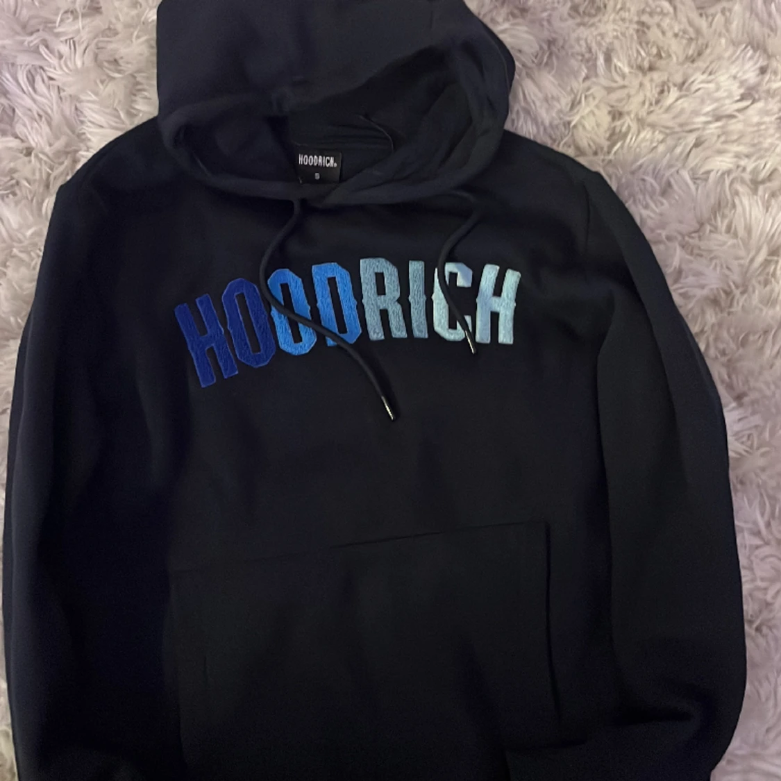 Hoodrich mörk blå hoodie 