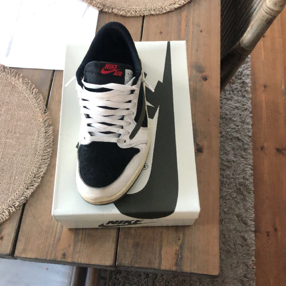 Nike Jordan 1 low x Travis - 90