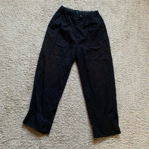 Luftiga kostymbyxor  - Luftiga kostymbyxor i väldigt fint skick