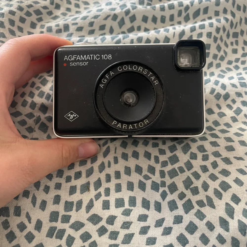 Säljer den här analoga kompakt kameran från Afgamatic! Aldrig använd. Vet inte om den funkar men jag tror att den gör det men man behöver en film till den.. Övrigt.