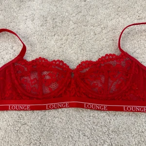 Lounge bh - Helt oanvänd då jag råkade köpa fel storlek :( Orginal priset är 525kr )kom privat för fler frågor💗💗