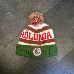 frölunda mössa - den är använd en gång, fint skick