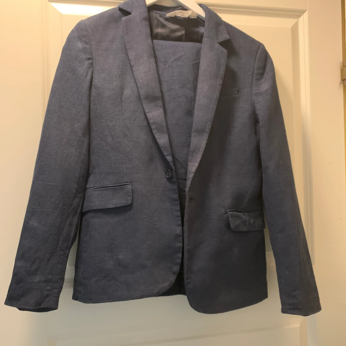 Barnkostym marinblå från HM