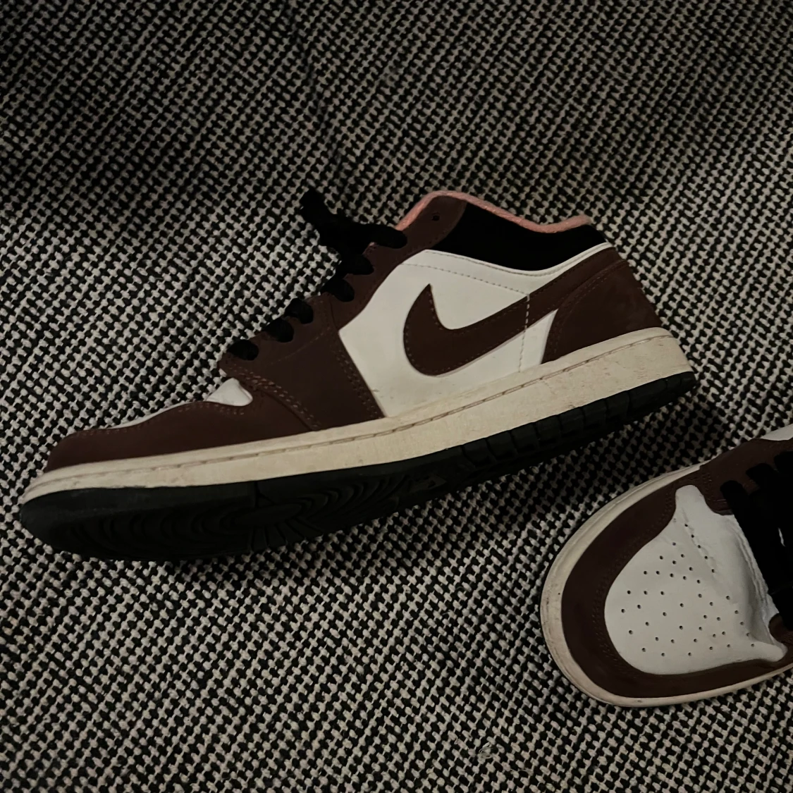 Air Jordan 1 Mocha Low - 90