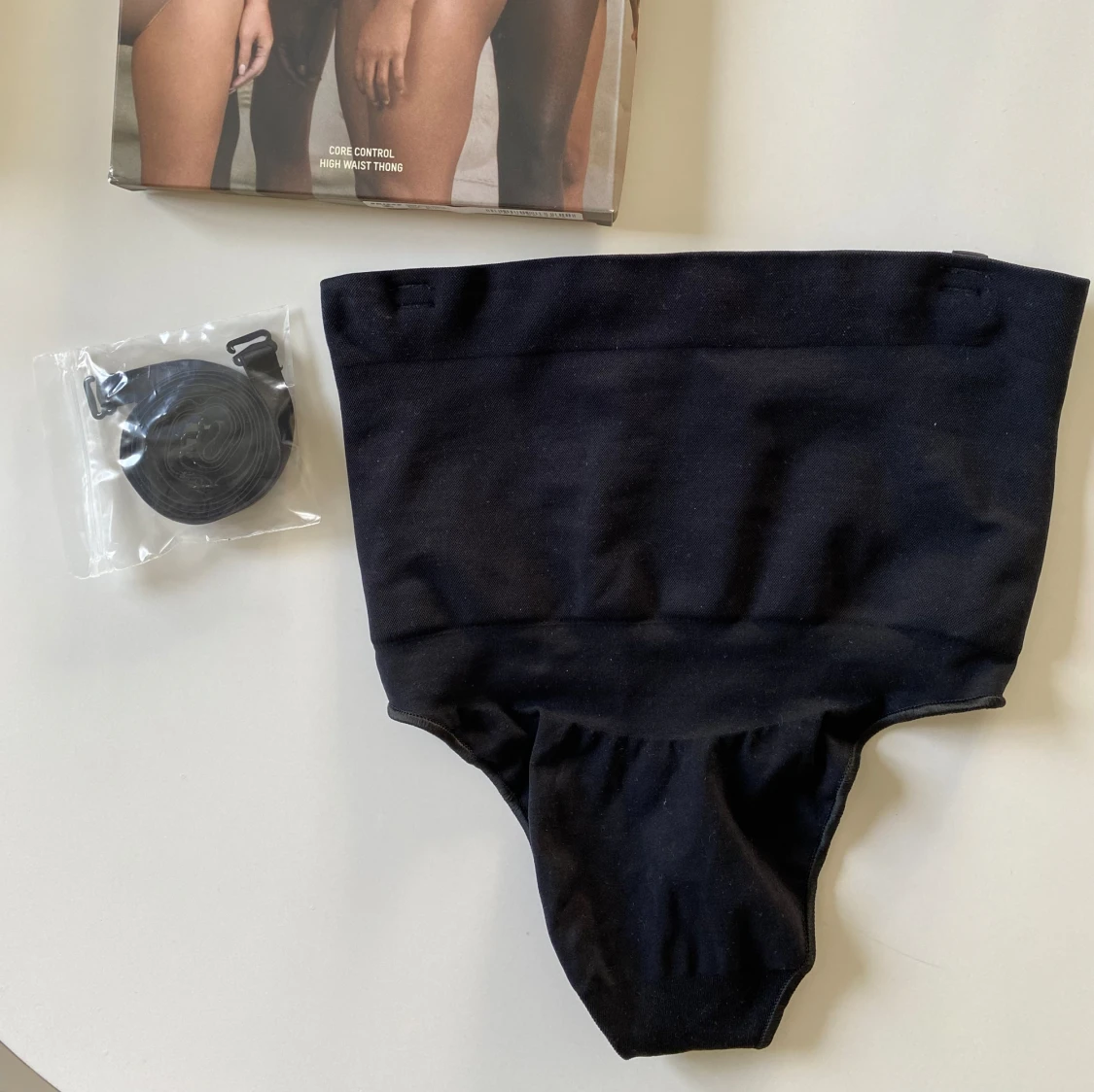Skims core control thong - 90