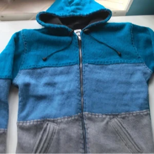 Knitted hoodie  - Knitted hoodie with cool layers. Org Price: 500