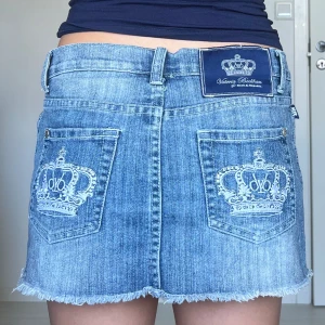 Victoria beckham kjol - midjemått: 40cm rakt över, längd: 28cm