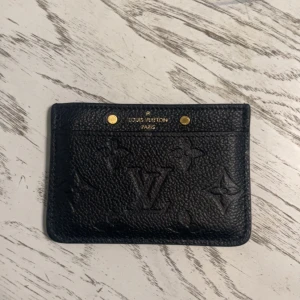 Har kvitto. PRIS DISKUTERAS  - Äkta Louis Vuitton plånbok 