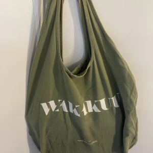  Wakaku Väska  - Wakaku Väska 💚💚💚💚💚