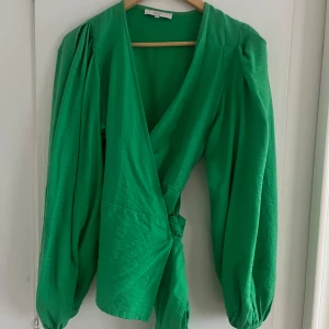 Blus från danska märket BOII - Aldrig använd blus från danska märket BOII