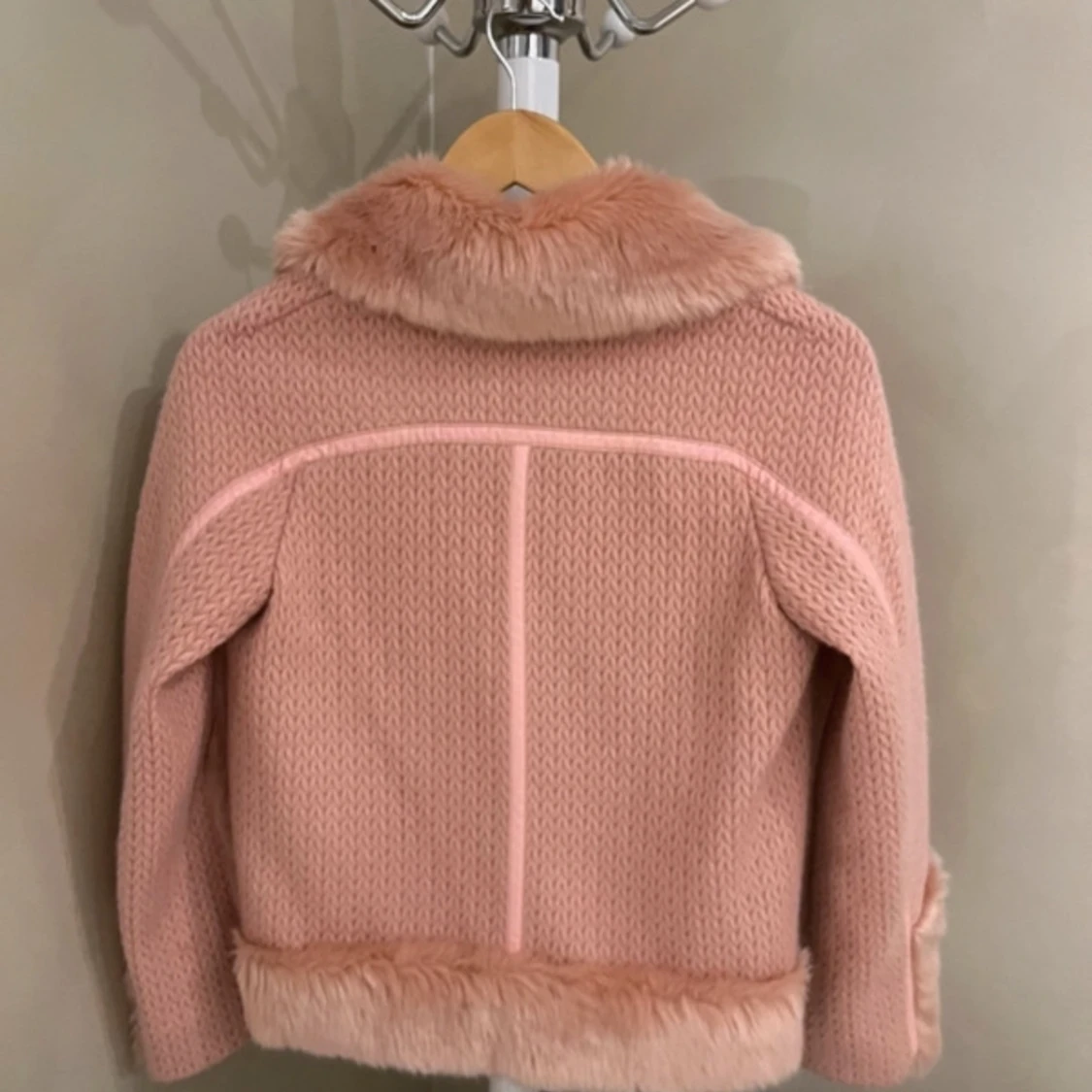 GUESS rosa vinterjacka  - 90