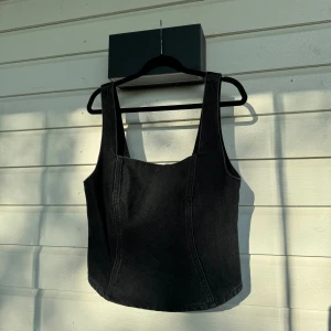 Samsoe Samsoe, Casja Denim Top - Black Blizzard - Sparsamt använd. Inget att anmärka på.