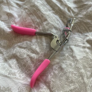 Ögonfransböjarei nyskick😊 - Säljer den då jag har andra jag använder☺️