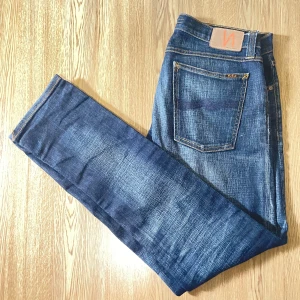 Nudie Jeans  - Hej, säljer nu mina Nudie tight long johns i storlek W30 L32 slim fit. Nyskick och inga skador, om du har några frågor är det bara att meddela. Mvh Jesper 