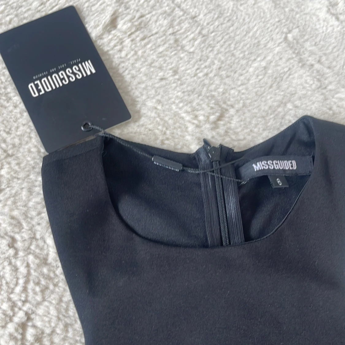 Svart klänning - 91