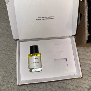 Essence Carashmellow  - Essence Carashmellow  Som ny, endast testad 1 gång. 