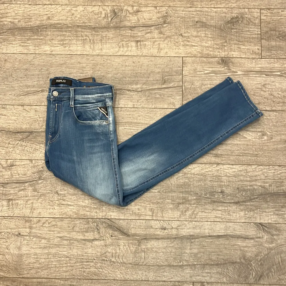 Replay Anbass hyperflex jeans | Skick 9/10 | Storlek 29/30 | Nypris 1799kr, mitt pris: 549kr | Hör gärna av dig vid fler frågor! 😊. Jeans & Byxor.