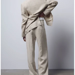 Linnebyxor Other & Stories  - Linnebyxor från Other & Stories i strl 34💞Hög midja, 100% linne, i nyskick!🌟Nypris 990:-