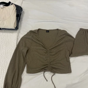 Tröja från Gina  - .