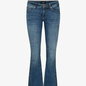 Lågmidjade jeans  - Super fina men kommer inte till användning💕 längd 34