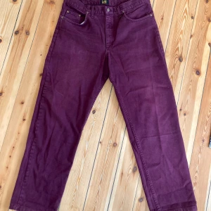 Lila Lee Jeans - I princip nyskick. 