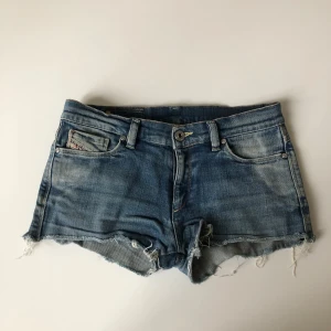 Snygga Jeansshorts från Diesel. - Snygga korta jeansshorts från diesel i storlek XXS / XS.