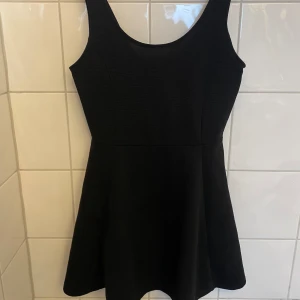 Sommarklänning - Super fin svart sommarklänning