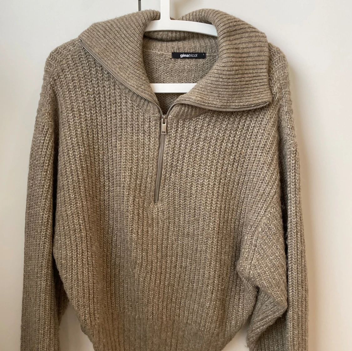 Stickad tröja  - 91