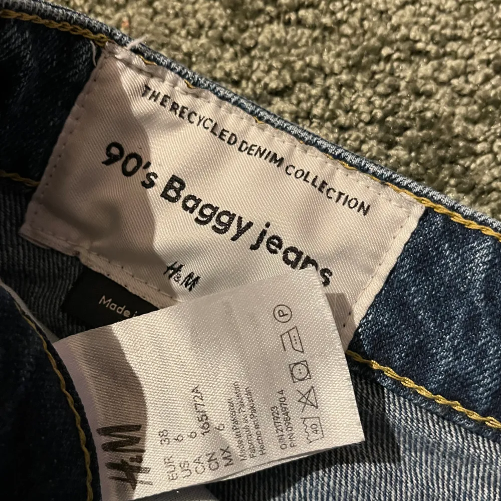 Köpa förra året men lite för små. Andvända Max 3 gånger . Jeans & Byxor.
