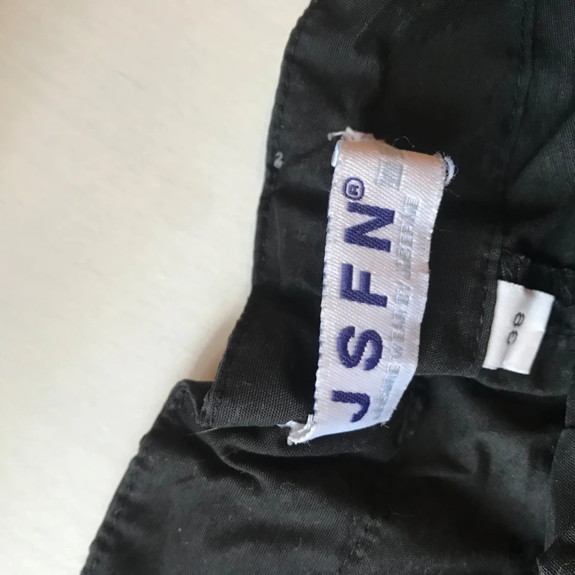 Black cargoshorts - 91