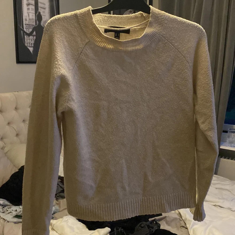 Stickad från vera Moda vanlig najs tröja . Neuleet.
