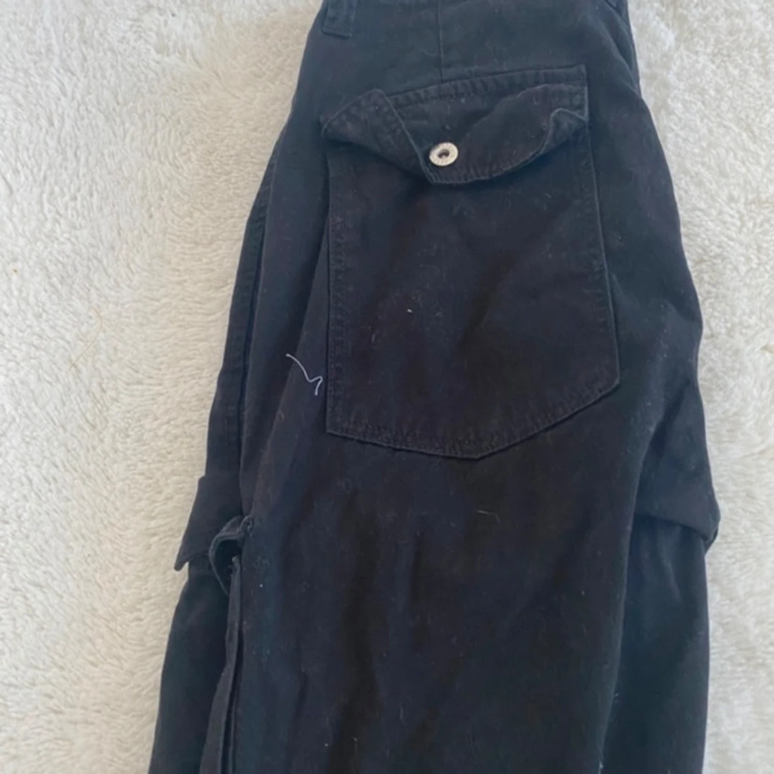 Svarta cargobyxor från Bershka - 91