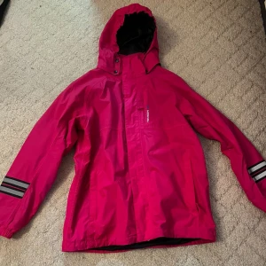 Tenson Regnoverall  - Regnoverall från Tenson, storlek 150 &                                                  Mycket bra skick 