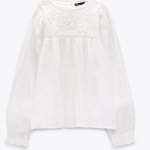 Vit topp från zara - Super söt vit blus\topp från zara💓
