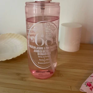 Sol de Janeiro 68 - Bra inte använt så mycket har en ny Perfym men den här luktar väldigt gott priset är förhandlingsbart 