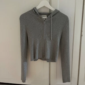 Kofta - Kofta från monki i storlek xs