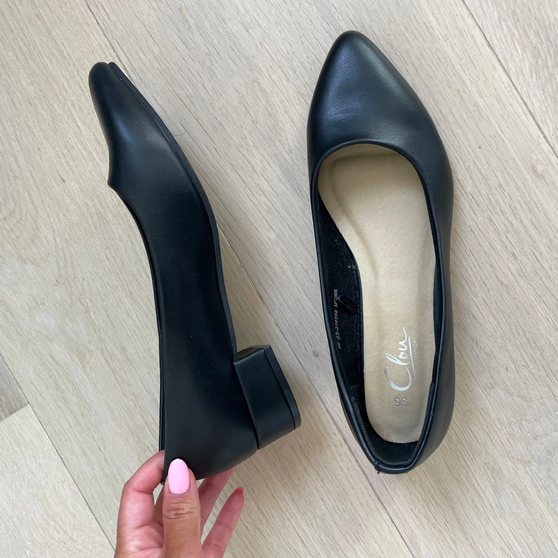 Oanvända ballerina med klack - 90